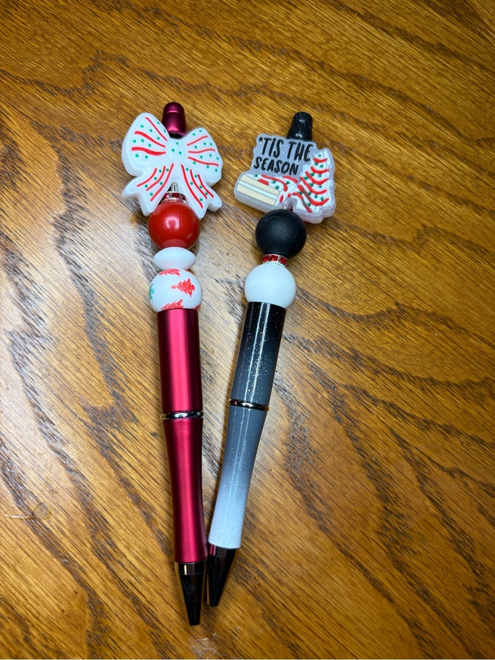 Holiday Bow & 'Tis The Season Decorative Pens - Red and Black